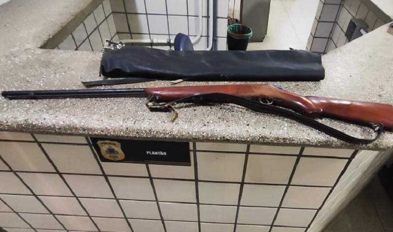 teixeira:-idoso-detido-por-porte-ilegal-de-espingarda-apos-denuncia-de-estupro