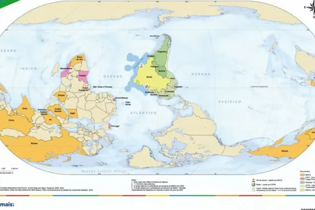 ibge-lanca-mapa-mundi-invertido,-com-o-sul-no-alto-e-o-brasil-no-centro