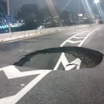 cratera-na-marginal-tiete,-em-sao-paulo,-reabre-um-mes-depois