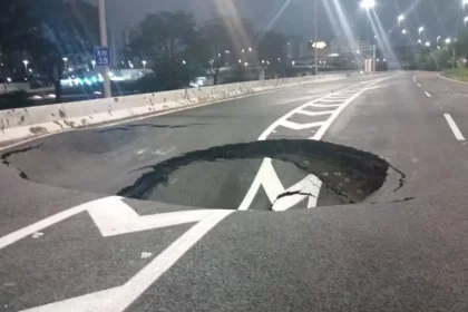 cratera-na-marginal-tiete,-em-sao-paulo,-reabre-um-mes-depois