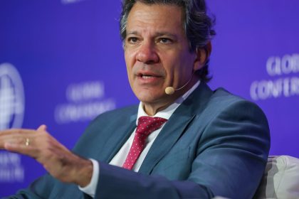 haddad:-eua-devem-olhar-com-mais-generosidade-para-a-america-latina