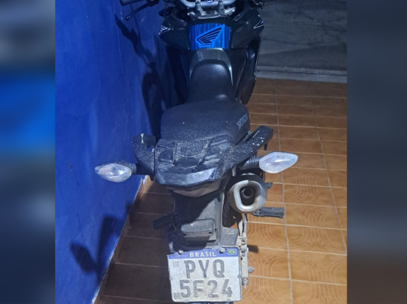 pm-recupera-veiculo-furtado-e-prende-autor-do-crime-em-nova-vicosa 