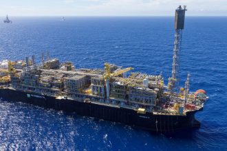 petrobras-tem-lucro-de-r$-35-bilhoes-no-primeiro-trimestre-de-2025