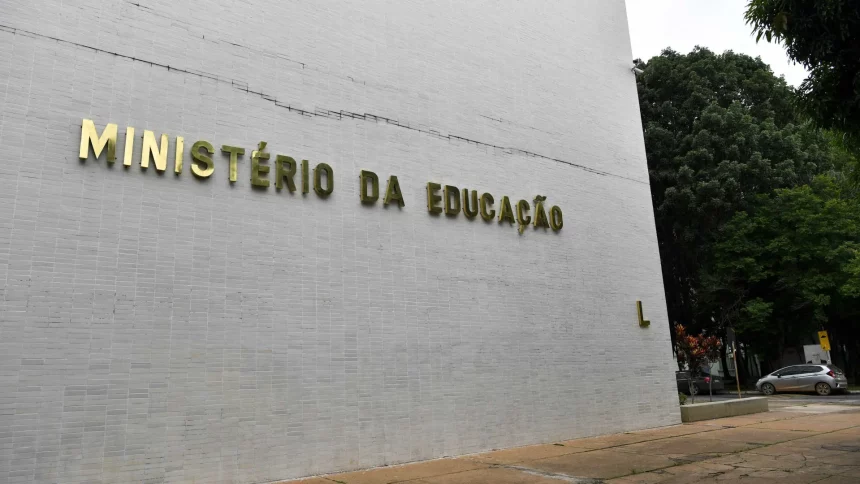 mec-prorroga-ate-sexta-inscricoes-de-cursinhos-populares
