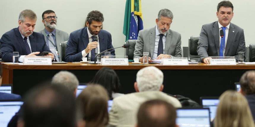 correcao-de-toda-a-tabela-do-ir-custaria-mais-de-r$-100-bi-por-ano