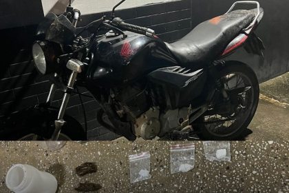 operacao-pegasus-apreende-drogas-e-moto-usada-por-criminosos-em-teixeira