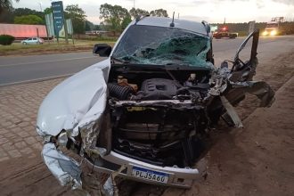 colisao-entre-caminhao-e-s10-e-registrada-na-br-101-em-nova-vicosa