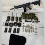 policia-militar-realiza-apreensao-de-fuzil-no-mercado-do-povo