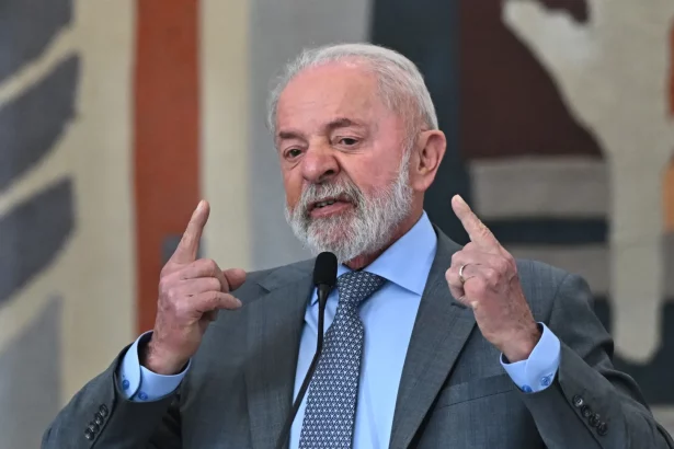lula-assume-divida-historica-e-promete-luta-pela-seguranca-alimentar 