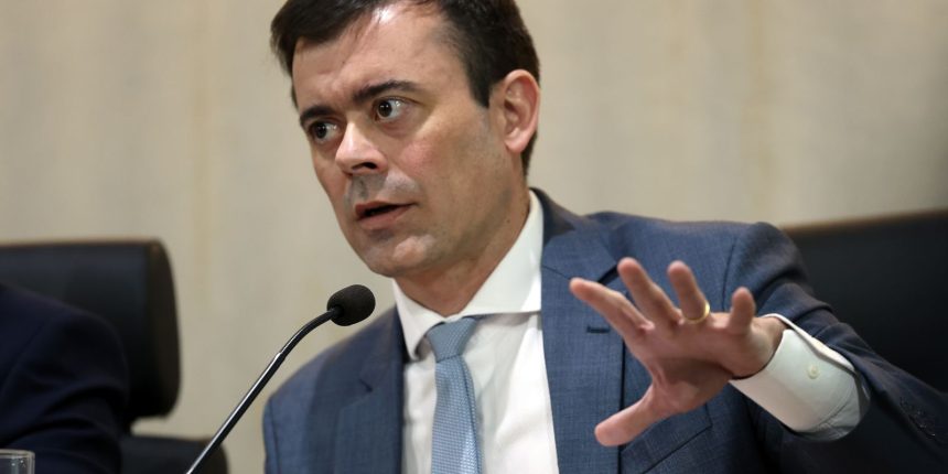 tesouro:-nao-ha-como-ampliar-corte-de-gastos-sem-reformas-estruturais