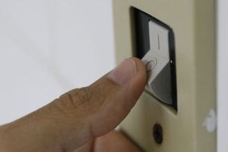 conta-de-luz-tera-bandeira-vermelha-em-junho,-anuncia-aneel