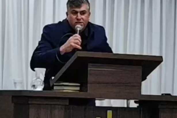 pastor-morre-durante-culto-transmitido-ao-vivo-em-caxias-do-sul