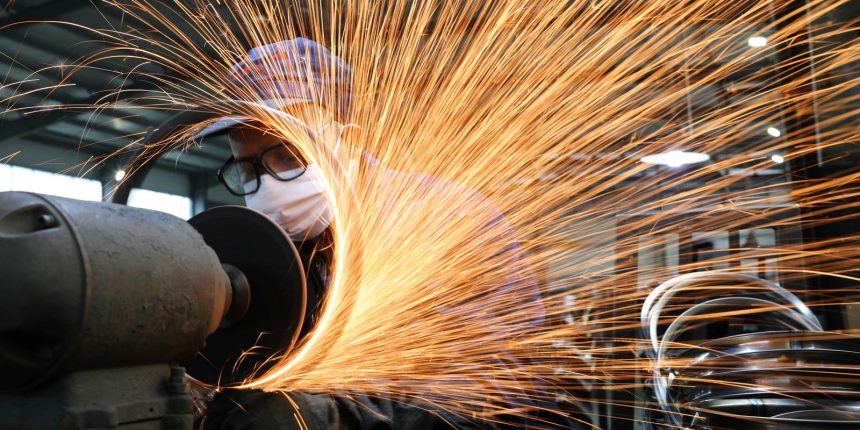 producao-industrial-tem-alta-de-0,1%-de-marco-para-abril