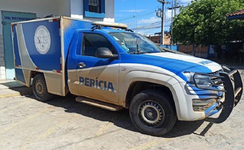 teixeira:-izelande-chaves-e-encontrado-morto-em-casa-e-policia-investiga-o-caso