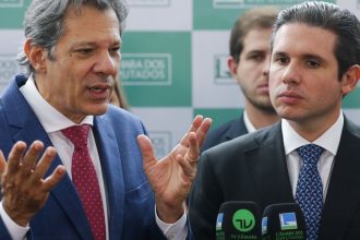 equipe-economica-apresentara-a-lideres-partidarios-alternativas-a-iof