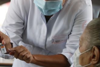 dia-da-imunizacao:-conheca-o-servico-dos-centros-de-vacinas-especiais