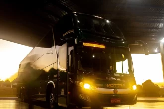 motorista-de-onibus-e-passageiro-sao-baleados-em-operacao-contra-faccao-no-rj