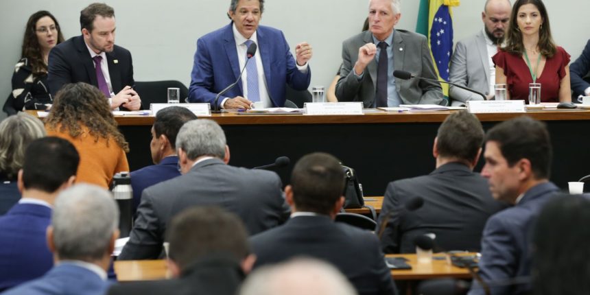 audiencia-com-haddad-e-encerrada-apos-tumulto-entre-deputados