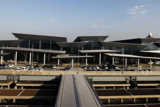 drones-fecham-aeroporto-de-guarulhos-e-voos-sao-desviados