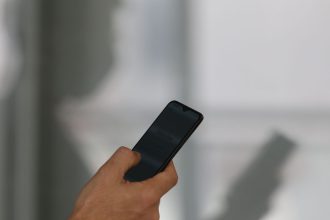 seis-em-cada-dez-apostadores-usaram-bets-ilegais-este-ano