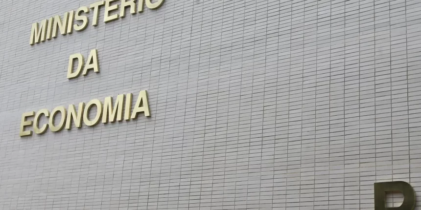 mp-alternativa-a-iof-preve-r$-4,28-bi-de-corte-de-gastos-em-2025