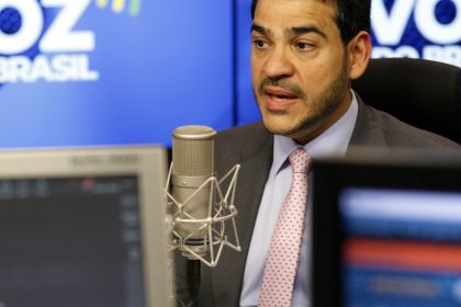 aposentados-nao-precisam-acionar-justica-por-valores-do-inss,-diz-agu