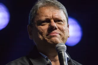 gestao-tarcisio-tenta-mudar-carreira-de-pesquisador,-mas-categoria-protesta