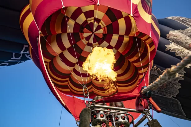 gravida-morre-apos-queda-de-balao-de-ar-quente-clandestino-em-sp