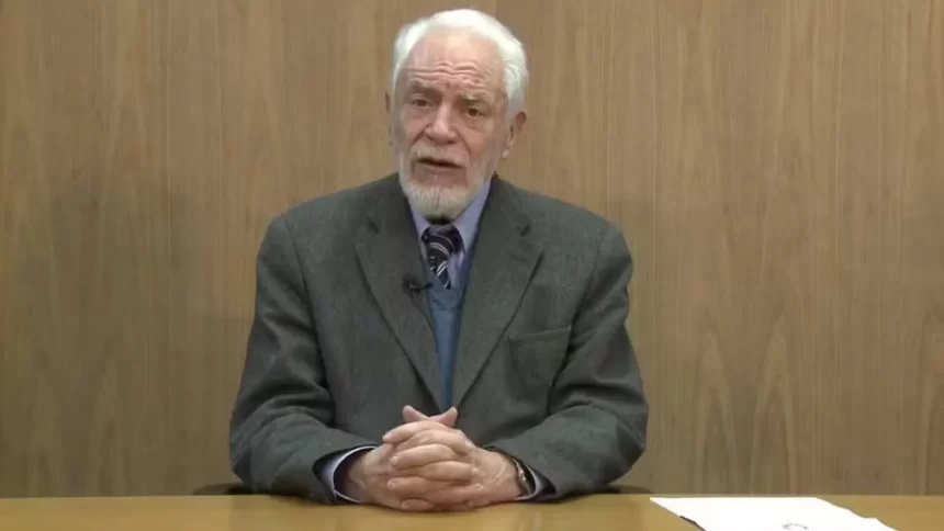 morre-o-jornalista-cicero-sandroni,-membro-da-academia-brasileira-de-letras,-aos-90