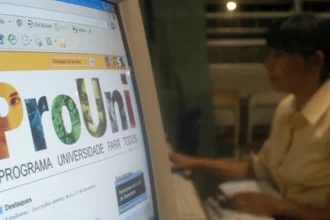 mec-publica-edital-do-prouni-do-2o-semestre;-inscricao-comeca-dia-30