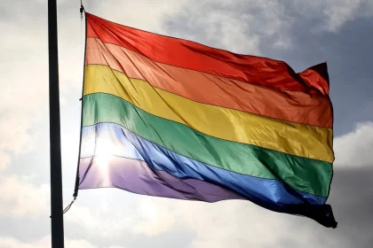 parada-do-orgulho-lgbt+-de-sp-celebrara-o-envelhecer-e-a-resistencia