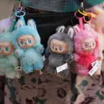 febre-dos-bonecos-labubu-atrai-golpistas-que-clonam-sites-e-roubam-dados-financeiros