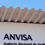 anvisa-suspende-vendas-de-azeite,-molho-e-polpa-de-fruta