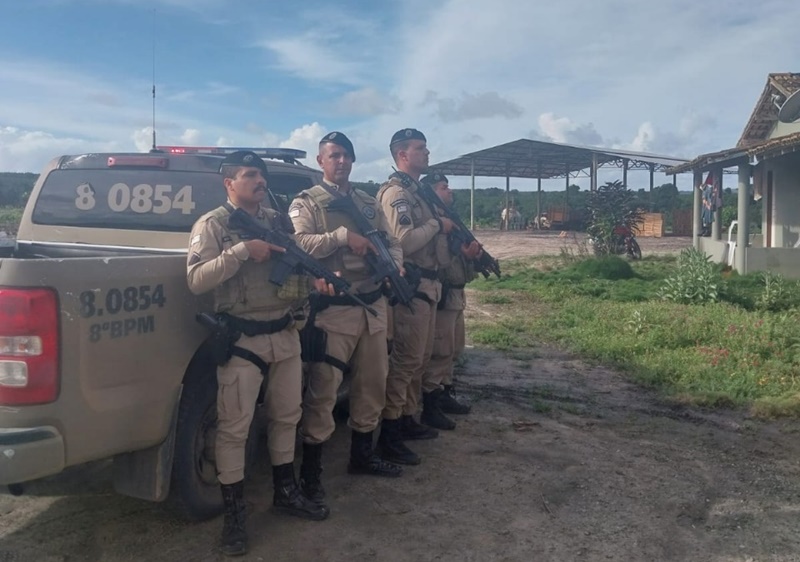 criminosos-instalam-central-clandestina-de-video-para-monitorar-a-policia
