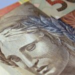 brasileiros-sacaram-r$-315-milhoes-em-valores-a-receber-em-maio