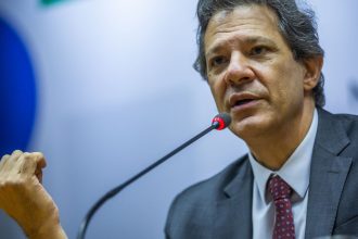 haddad:-bets-ganham-fortuna,-mas-mandam-dinheiro-para-fora-do-pais