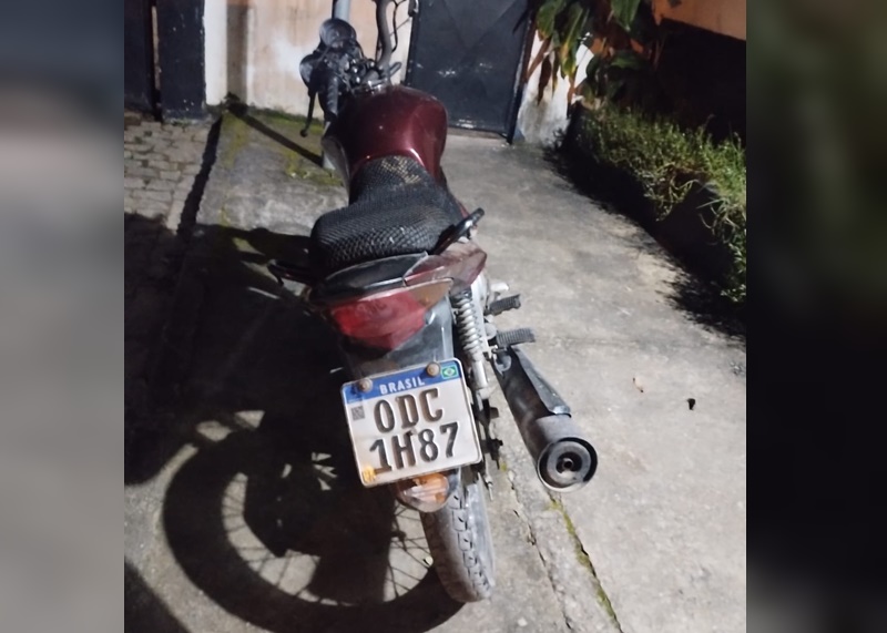 policia-militar-recupera-motocicleta-com-restricao-de-furto-em-teixeira
