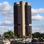 bc-so-publicara-nova-carta-em-abril,-caso-ipca-continue-acima-do-teto