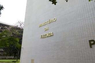 ministerio-da-fazenda-aumenta-para-2,5%-estimativa-do-pib-em-2025