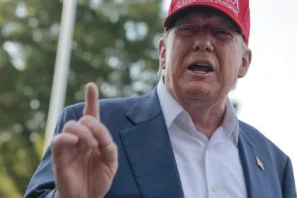 trump-abre-nova-frente-contra-brasil,-brics-e-ate-aliados