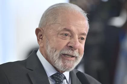 lula-assina-decreto-que-regulamenta-lei-de-reciprocidade-apos-sobretaxa-de-trump