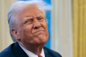 trump:-se-um-juiz-proibir-tarifas,-eua-serao-explorados-por-outros-paises