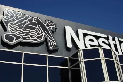 nestle-vai-remover-corantes-sinteticos-de-alimentos-e-bebidas-nos-eua-ate-meados-de-2026