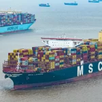 navio-com-3.000-veiculos-zero-km-afunda-tres-semanas-apos-incendio