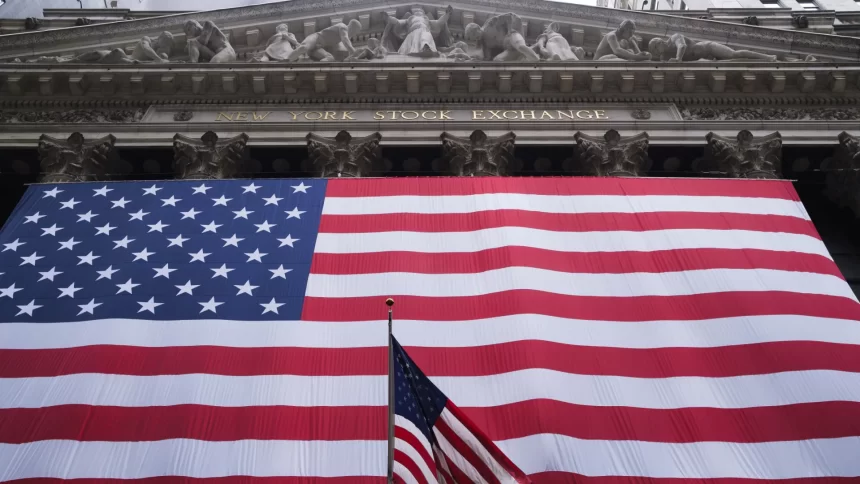 wall-street-abre-em-alta-enquanto-china-critica-interferencia-dos-eua