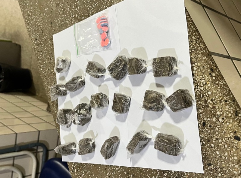 pm-prende-homem-em-teixeira-com-maconha-e-comprimidos-de-extase