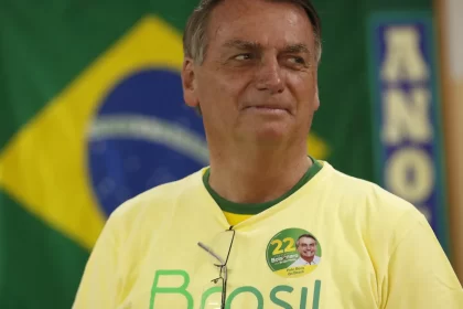 pix-de-bolsonaro-para-filho-nos-eua-pode-escapar-de-tributacao;-entenda-os-motivos