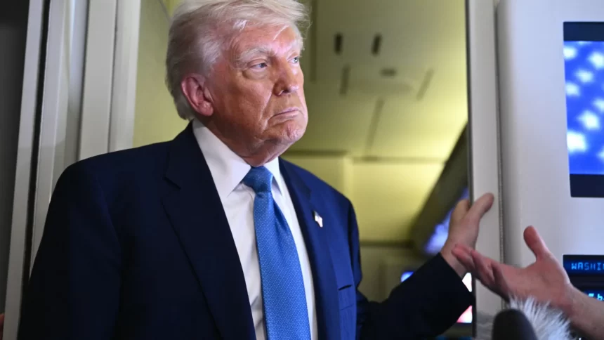 trump-diz-que-powell-‘atrasado-demais’-precisa-reduzir-a-taxa-de-juro,-apos-adp