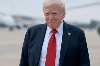 trump-volta-a-ameacar-brics-com-tarifas-e-diz-que-grupo-‘nao-vai-durar’