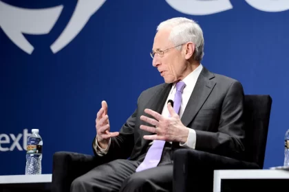 stanley-fischer,-ex-vice-presidente-do-bc-dos-estados-unidos,-morre-aos-81-anos